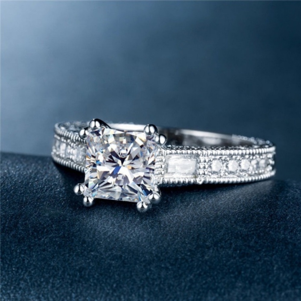 925 Silver Princess Cut White Sapphire Ring - Picture 2 of 4